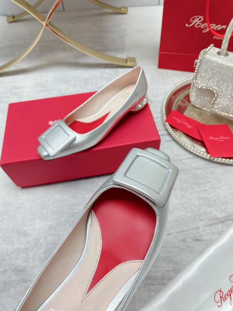 Roger Vivier flat shoes